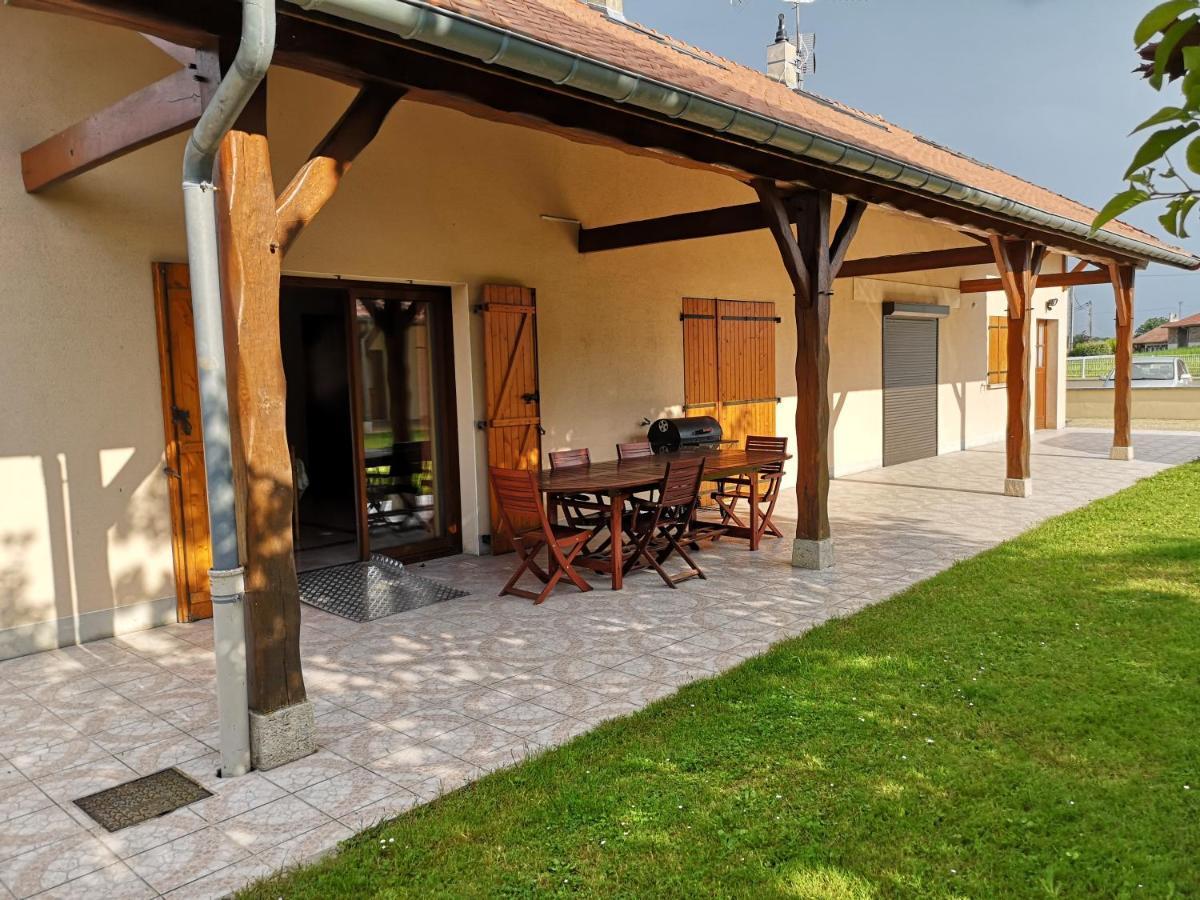 Vila Le Logis Du Der Giffaumont-Champaubert Exteriér fotografie